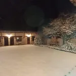 Tatil Evi La Cerca Entre Hoces-10-20pax-amplios Espacios Comunes Sebúlcor