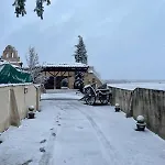 Tatil Evi La Cerca Entre Hoces-10-20pax-amplios Espacios Comunes *