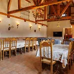La Cerca Entre Hoces-10-20pax-amplios Espacios Comunes Tatil Evi Sebúlcor