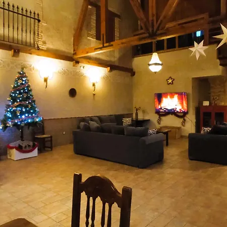 La Cerca Entre Hoces-10-20pax-amplios Espacios Comunes Сasa de vacaciones Sebúlcor