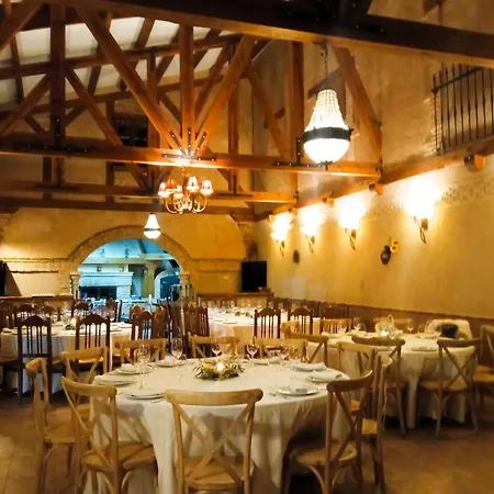 Сasa de vacaciones La Cerca Entre Hoces-10-20pax-amplios Espacios Comunes Sebúlcor