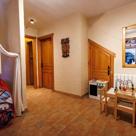 La Cerca Entre Hoces-10-20pax-amplios Espacios Comunes Sebúlcor