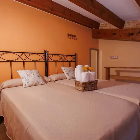 La Cerca Entre Hoces-10-20pax-amplios Espacios Comunes Sebúlcor