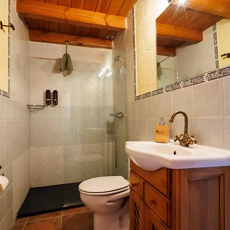 La Cerca Entre Hoces-10-20pax-amplios Espacios Comunes Сasa de vacaciones *