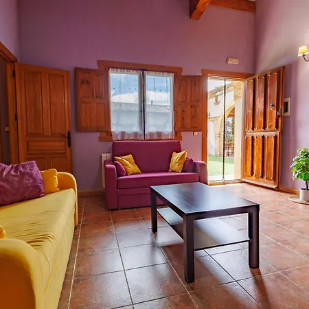 Сasa de vacaciones La Cerca Entre Hoces-10-20pax-amplios Espacios Comunes