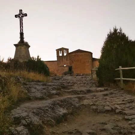 La Cerca Entre Hoces-10-20pax-amplios Espacios Comunes Сasa de vacaciones Sebúlcor