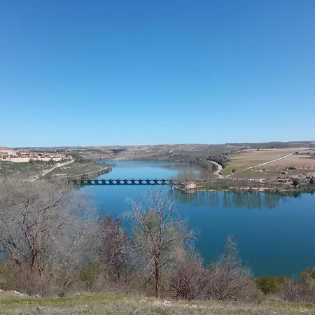 Сasa de vacaciones La Cerca Entre Hoces-10-20pax-amplios Espacios Comunes