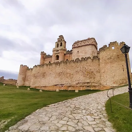 La Cerca Entre Hoces-10-20pax-amplios Espacios Comunes