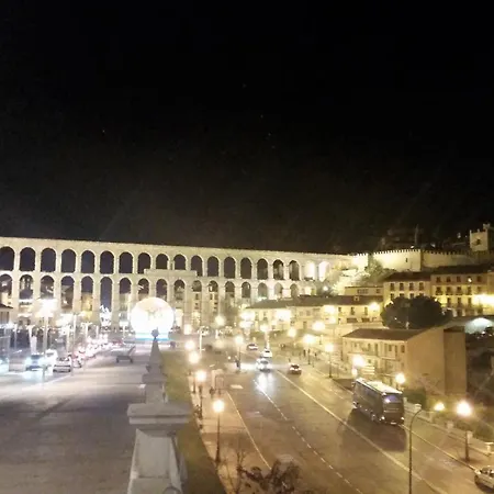 Casa de Férias La Cerca Entre Hoces-10-20pax-amplios Espacios Comunes
