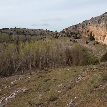 La Cerca Entre Hoces-10-20pax-amplios Espacios Comunes Sebúlcor