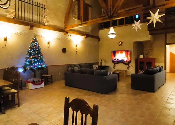 La Cerca Entre Hoces-10-20pax-amplios Espacios Comunes Holiday home Sebulcor