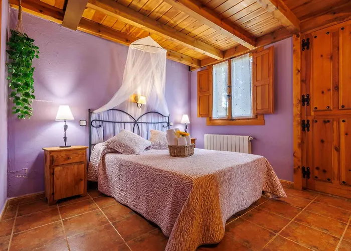 La Cerca Entre Hoces-10-20pax-amplios Espacios Comunes Holiday home