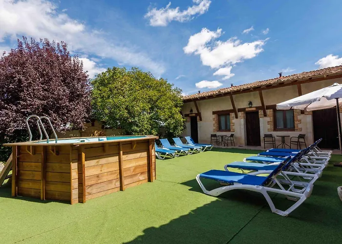 La Cerca Entre Hoces-10-20pax-amplios Espacios Comunes Holiday home